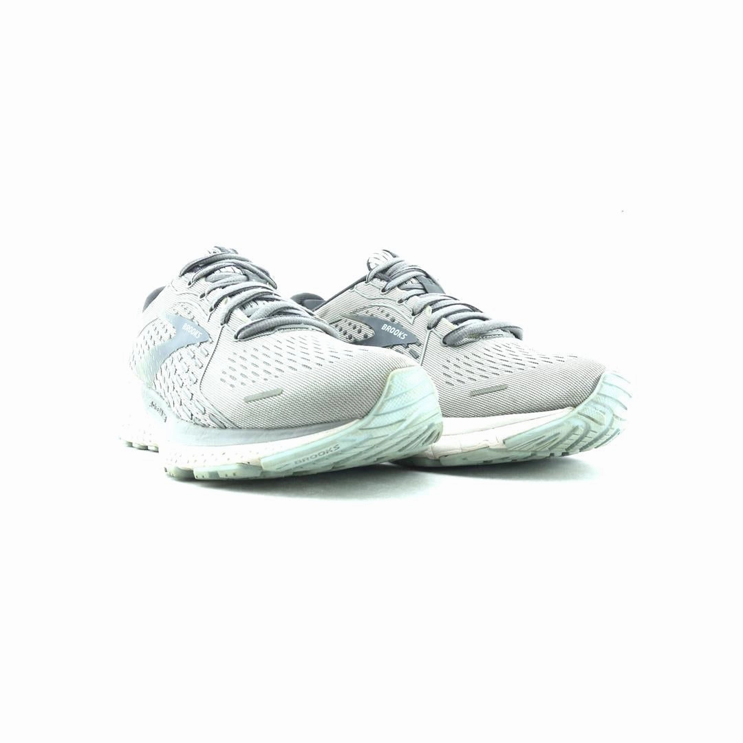 BROOKS ADRENALINE GTS 21 performance running shoe visuals
