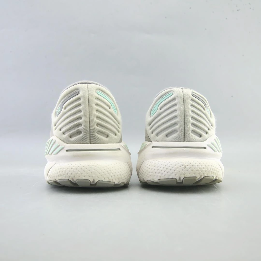 BROOKS ADRENALINE GTS 22 athletic Brooks shoe snapshots