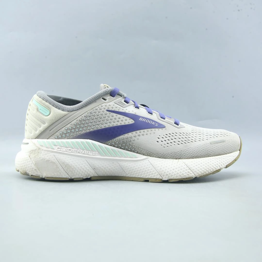 BROOKS ADRENALINE GTS 22 athletic Brooks shoe snapshots