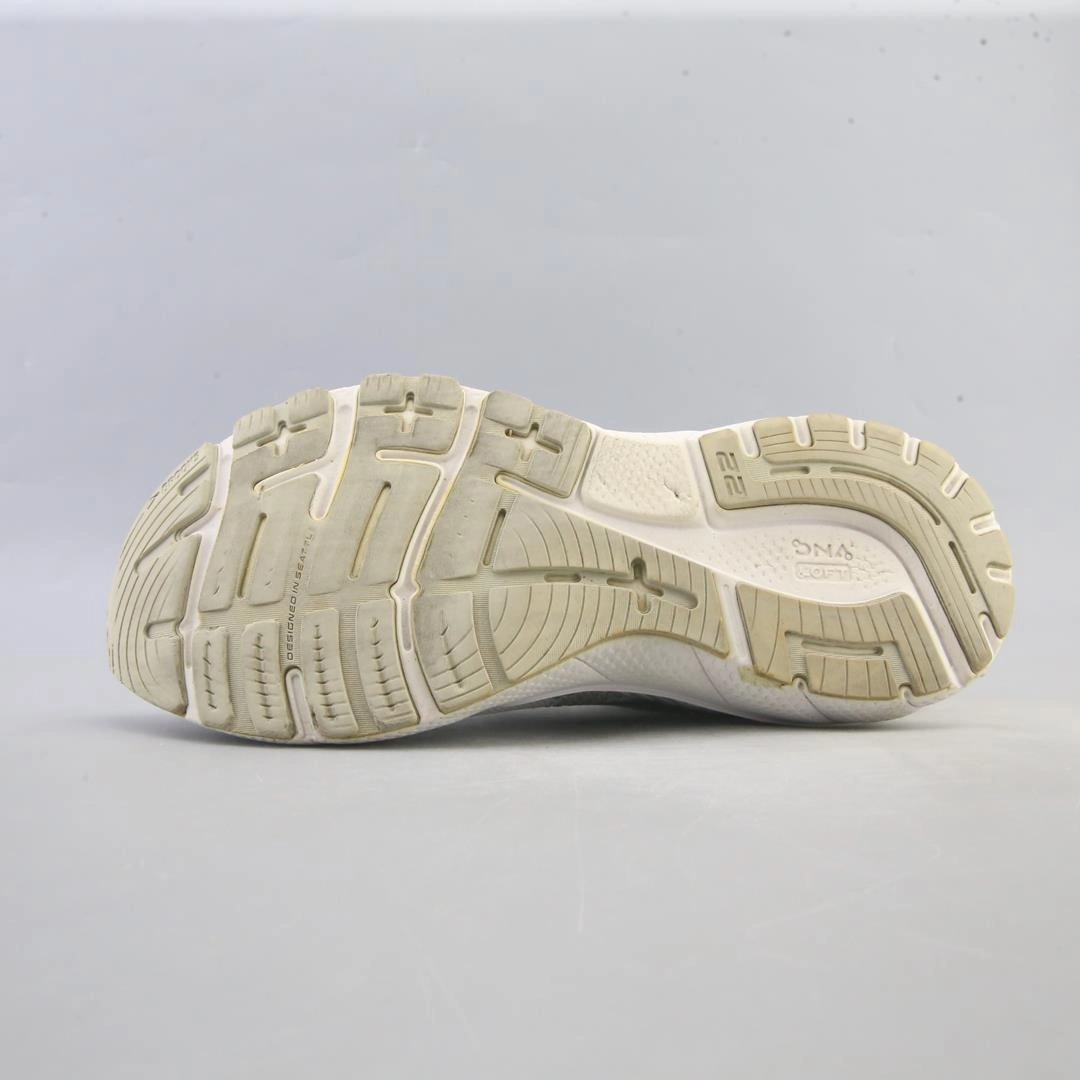 BROOKS ADRENALINE GTS 22 athletic Brooks shoe snapshots