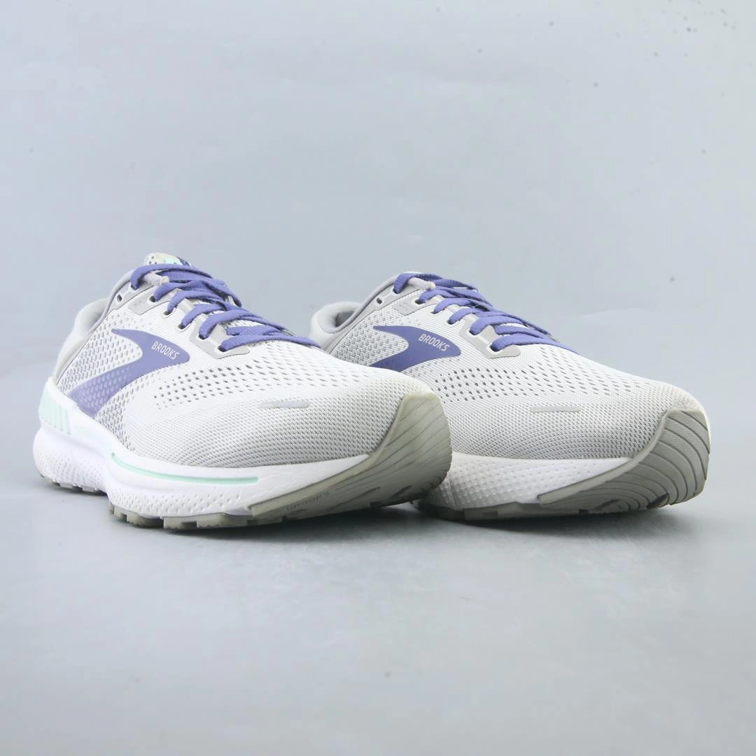 BROOKS ADRENALINE GTS 22 athletic Brooks shoe snapshots