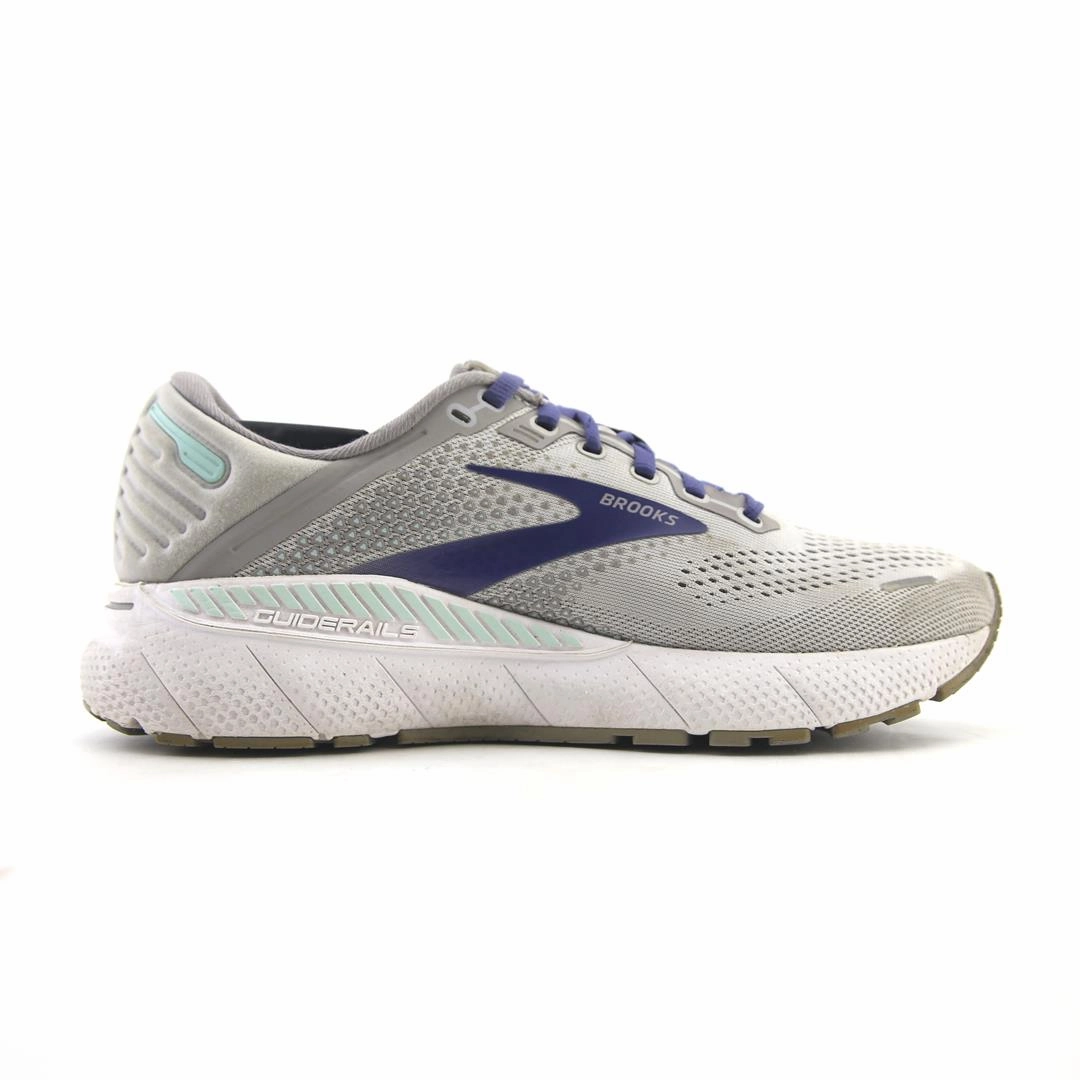 BROOKS ADRENALINE GTS 22 Brooks running footwear shots