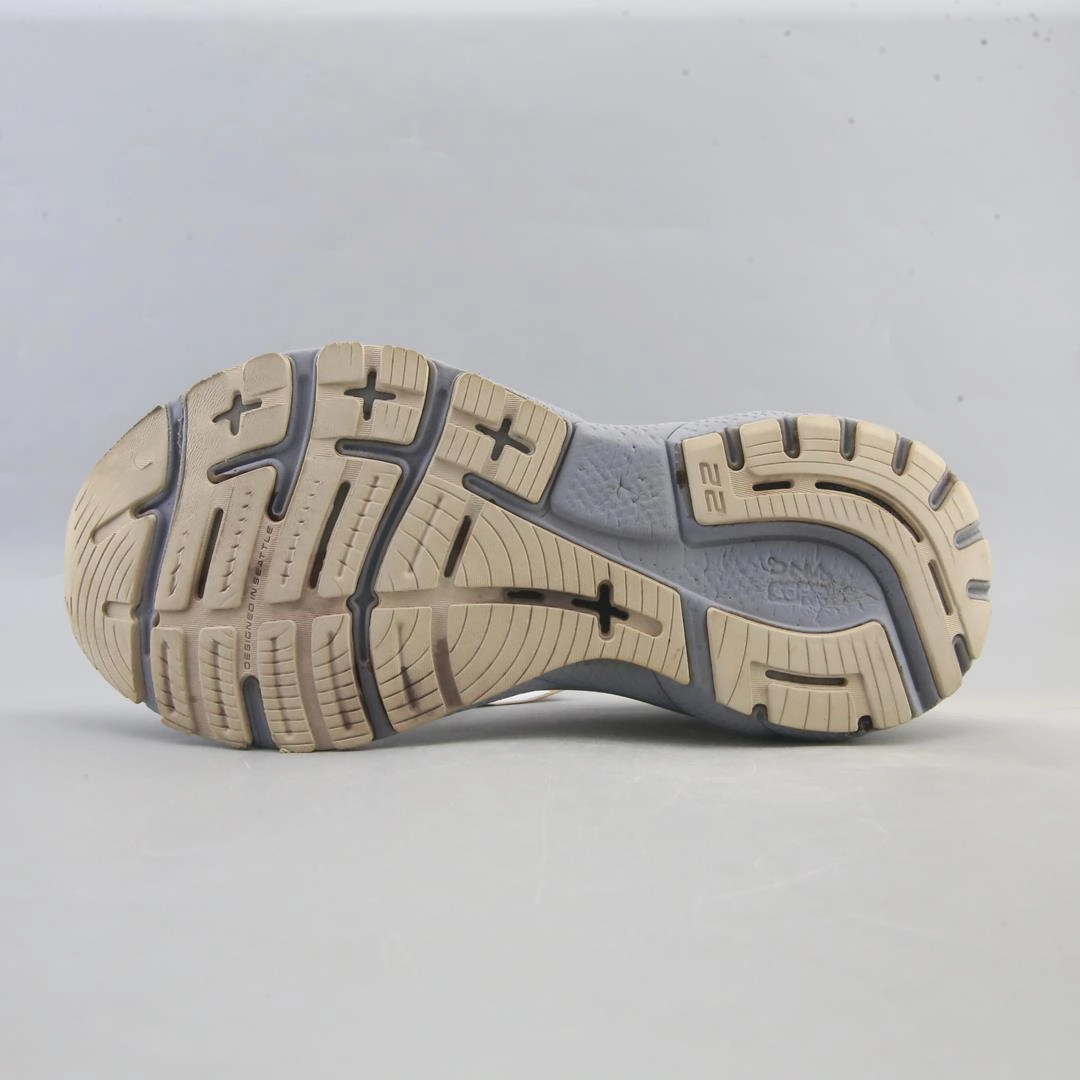 BROOKS ADRENALINE GTS 22 Brooks running footwear shots
