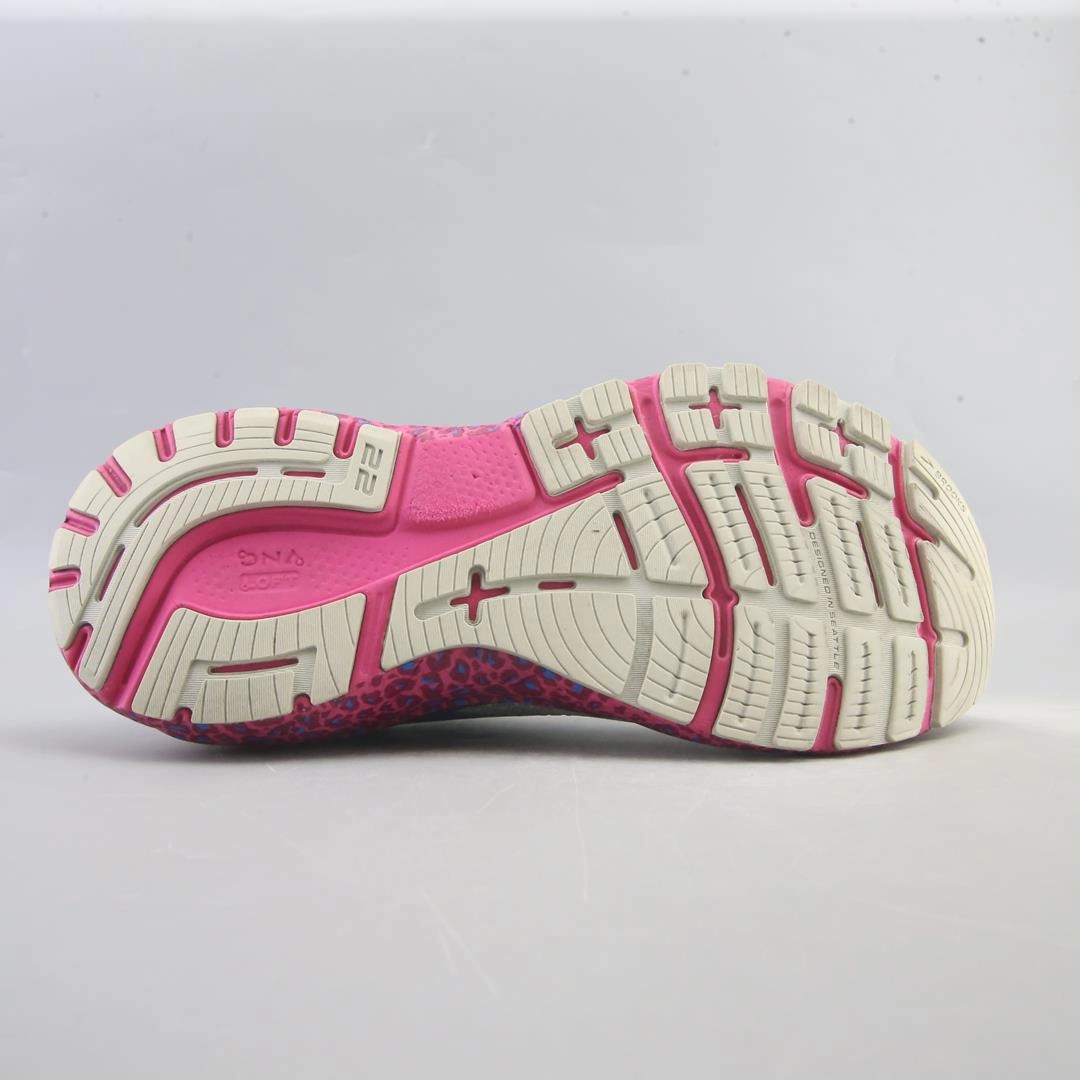 BROOKS ADRENALINE GTS 22 Brooks running footwear shots