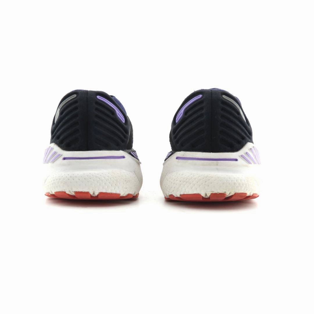 BROOKS ADRENALINE GTS 22 Brooks running shoe close-ups