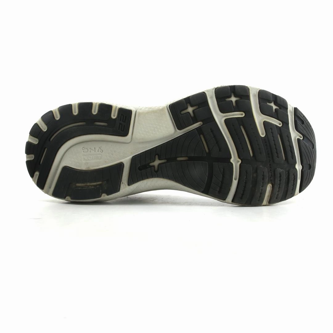 BROOKS ADRENALINE GTS 22 Brooks running shoe close-ups