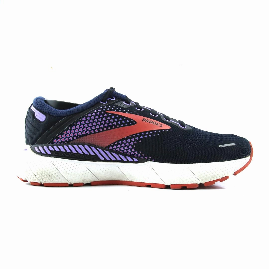 BROOKS ADRENALINE GTS 22 Brooks trainer design images