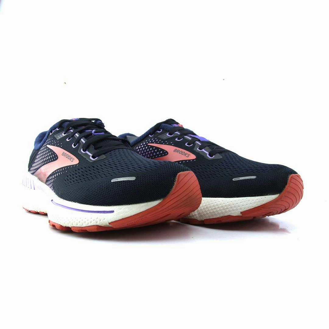 BROOKS ADRENALINE GTS 22 Brooks trainer design images