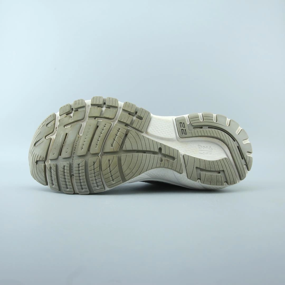 BROOKS ADRENALINE GTS 22 Brooks trainer design images