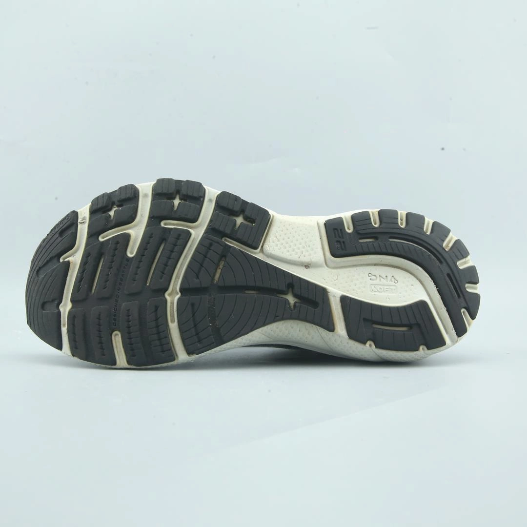 BROOKS ADRENALINE GTS 22 Brooks trainer design images