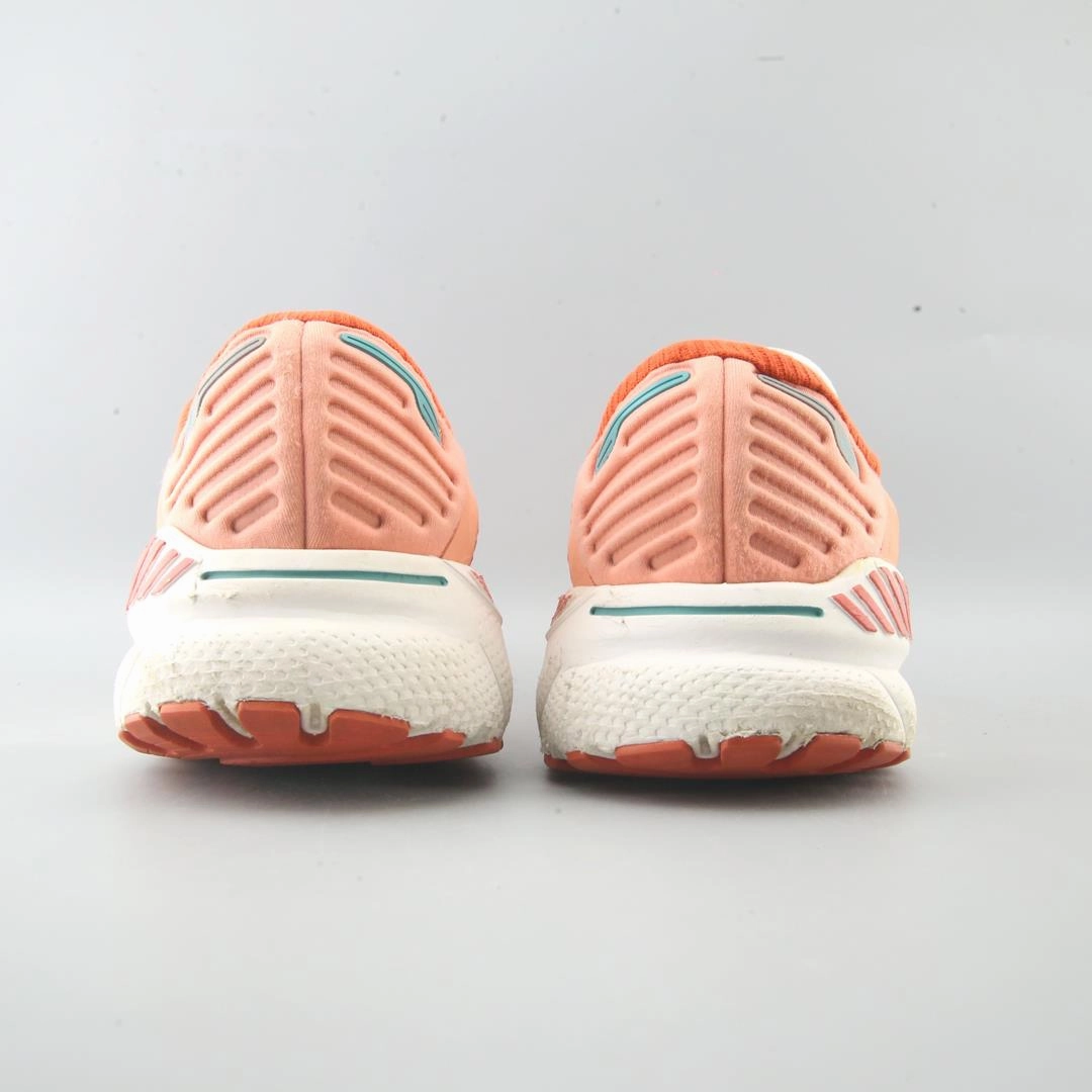 BROOKS ADRENALINE GTS 22 Brooks trainer design images