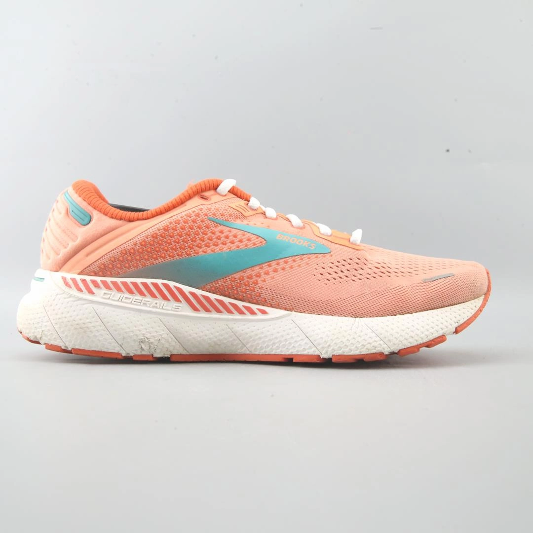 BROOKS ADRENALINE GTS 22 Brooks trainer design images