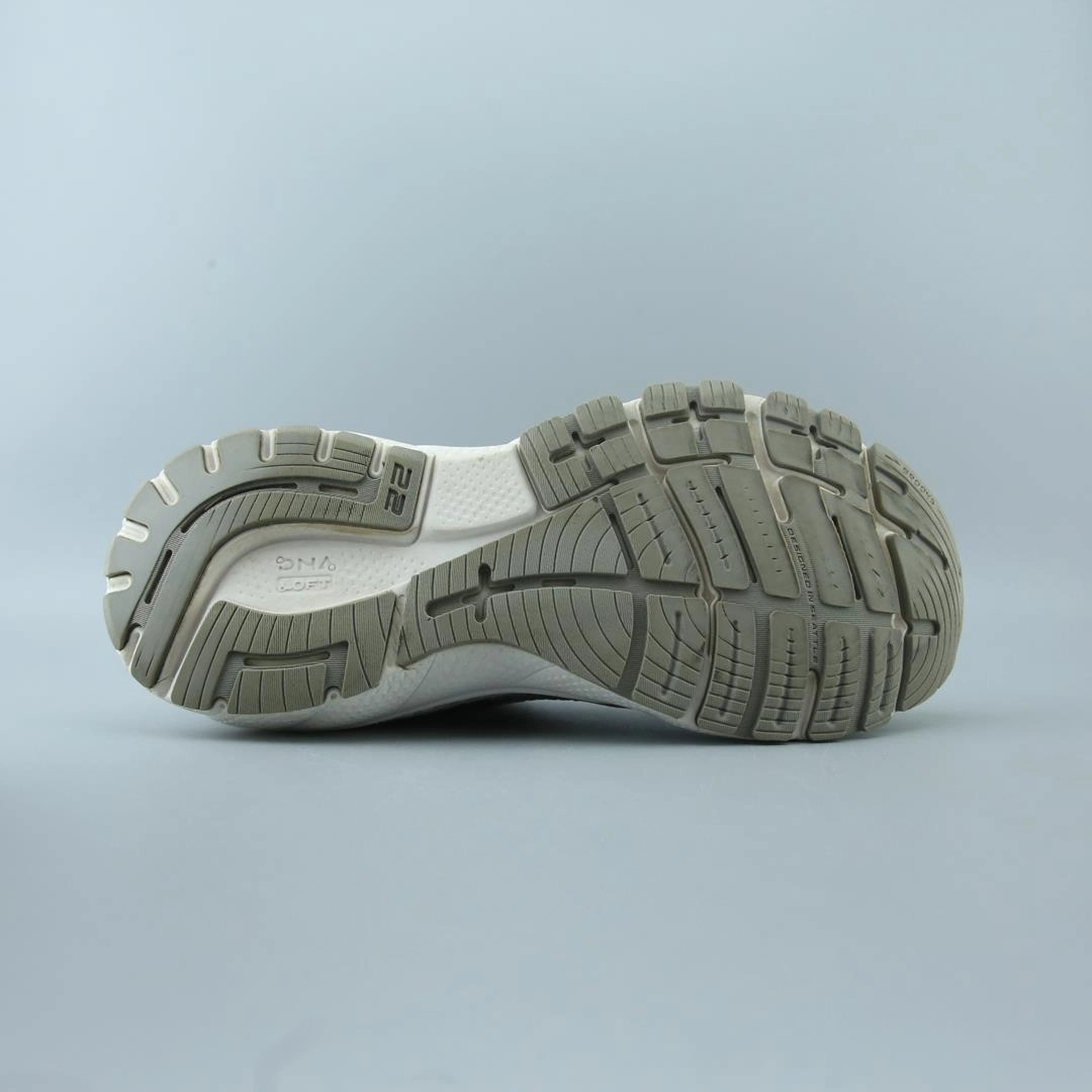 BROOKS ADRENALINE GTS 22 Brooks trainer design images
