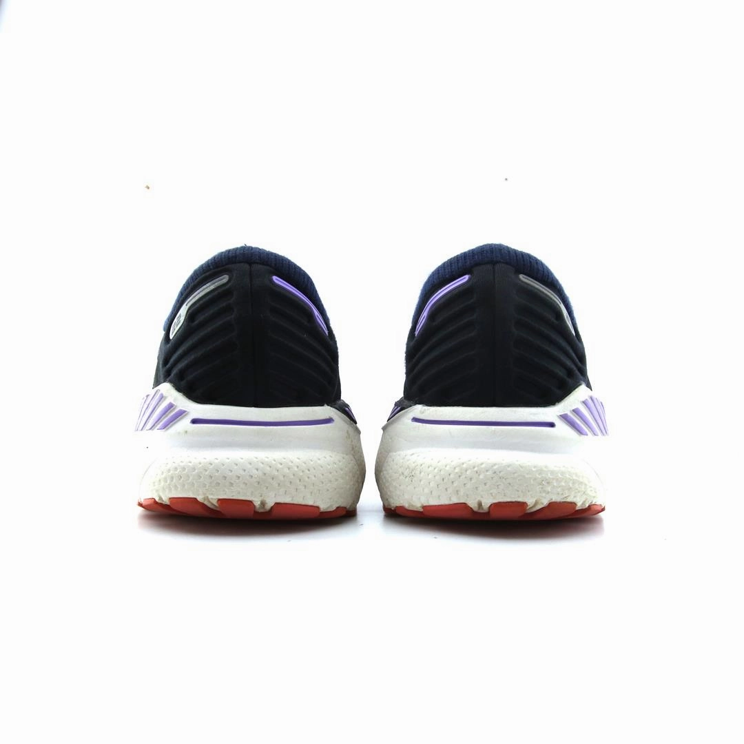 BROOKS ADRENALINE GTS 22 Brooks trainer design images