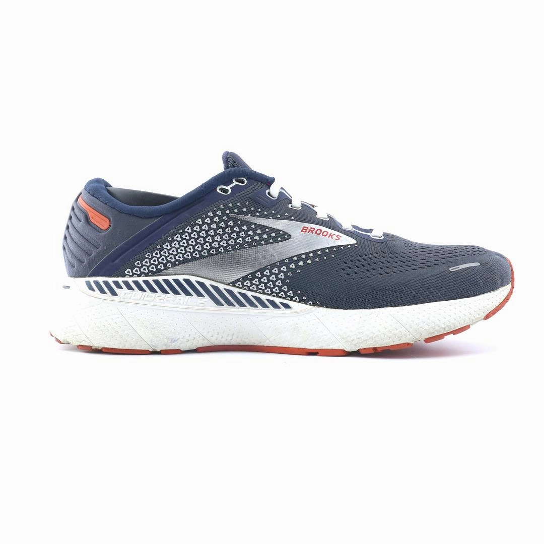 BROOKS ADRENALINE GTS 22 lightweight running shoe photos