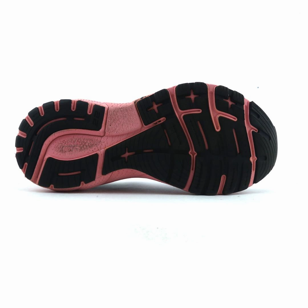 BROOKS ADRENALINE GTS 22 performance running shoe visuals