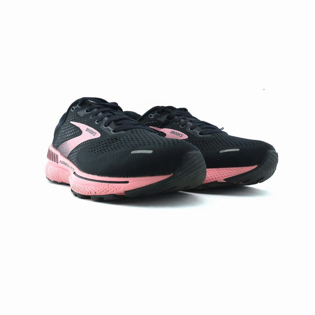 BROOKS ADRENALINE GTS 22 performance running shoe visuals