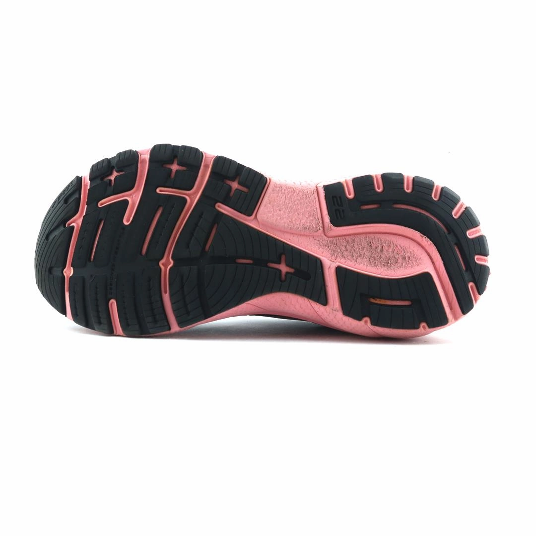 BROOKS ADRENALINE GTS 22 performance running shoe visuals