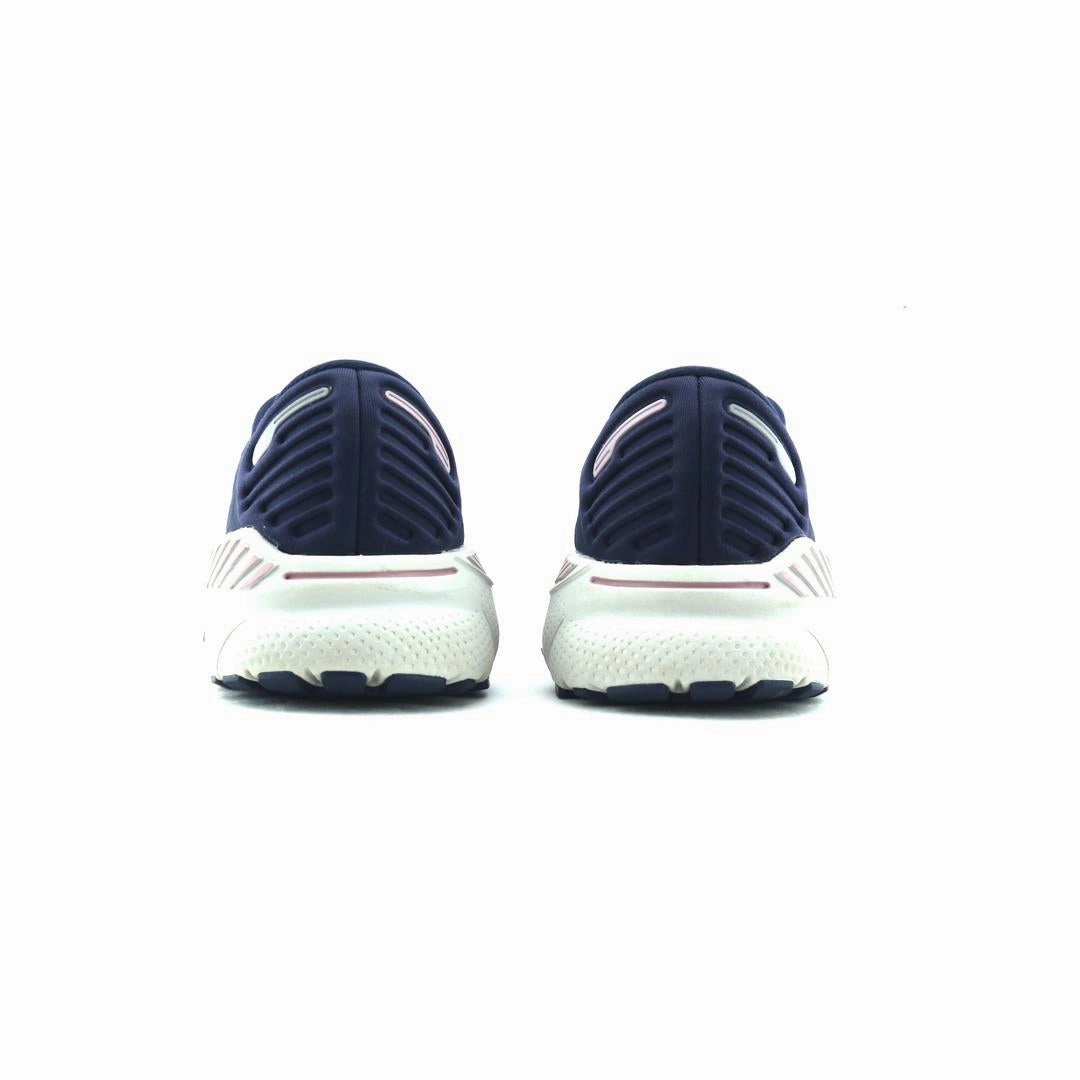 BROOKS ADRENALINE GTS 22 performance running shoe visuals