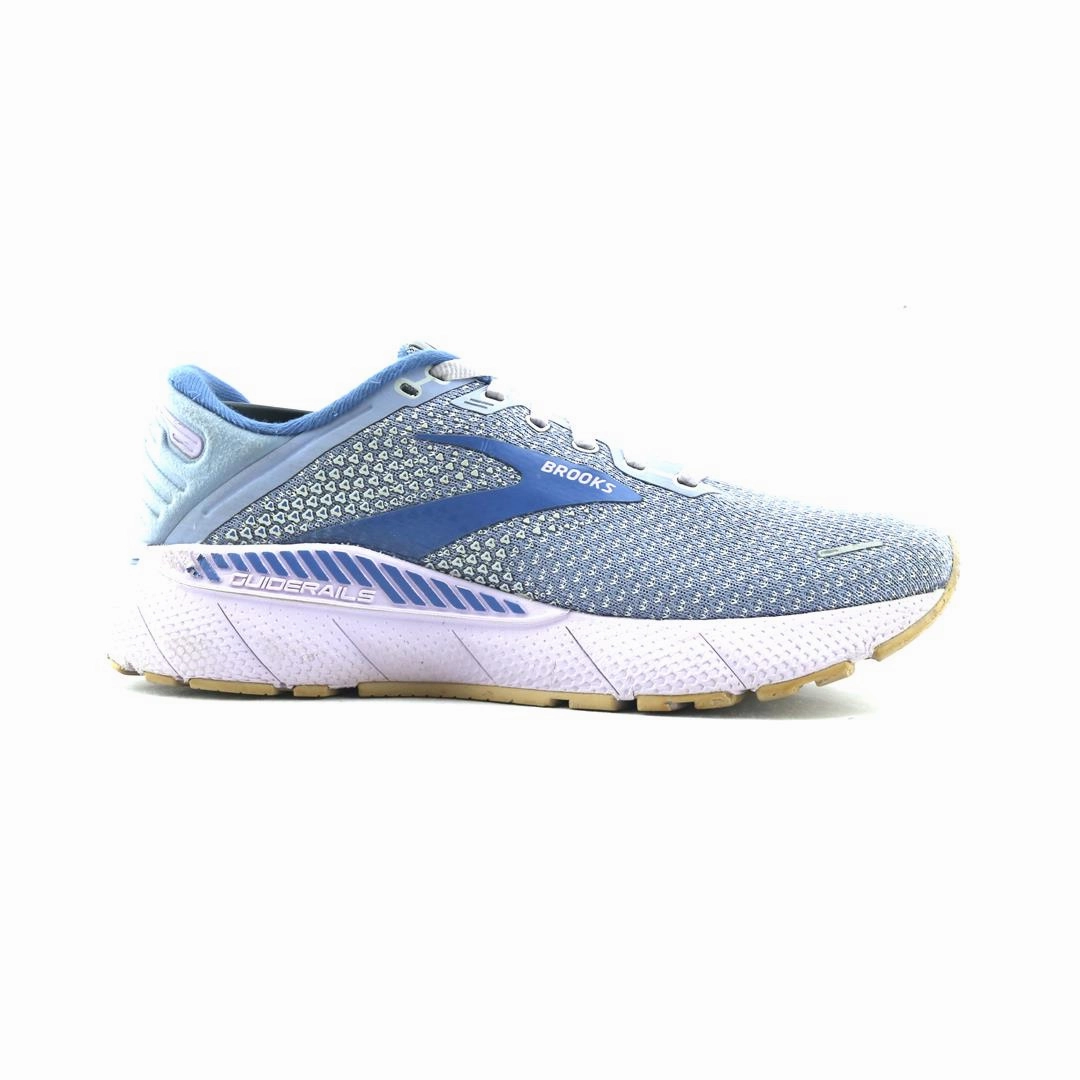 BROOKS ADRENALINE GTS 22 performance running shoe visuals