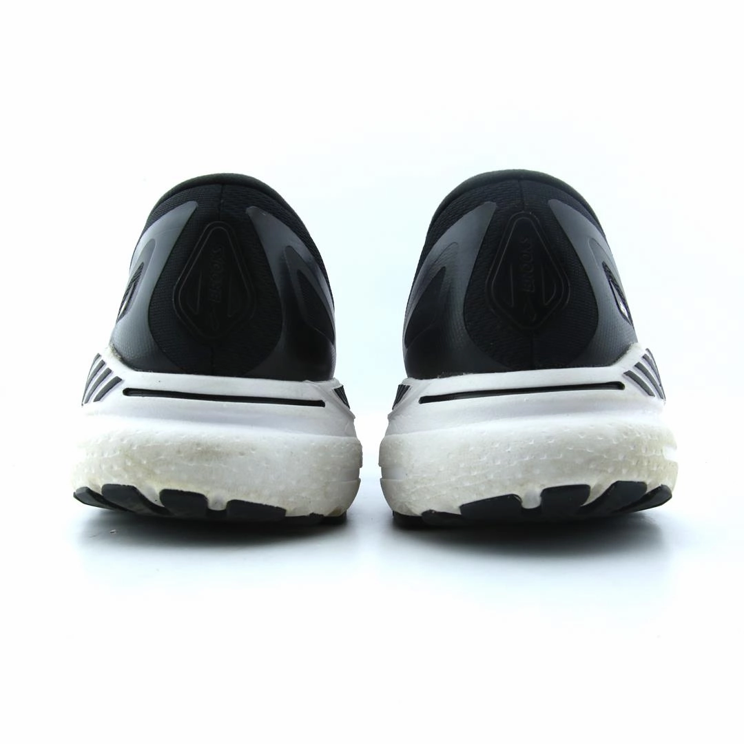 BROOKS ADRENALINE GTS 23 athletic Brooks shoe snapshots