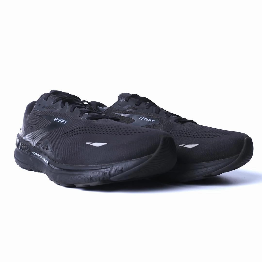 BROOKS ADRENALINE GTS 23 Brooks trainer design images