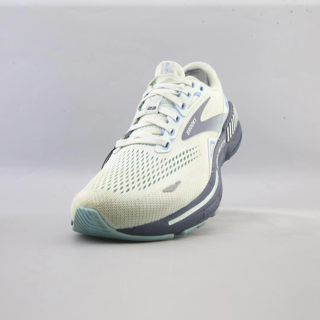 BROOKS ADRENALINE GTS 23 Brooks trainer design images
