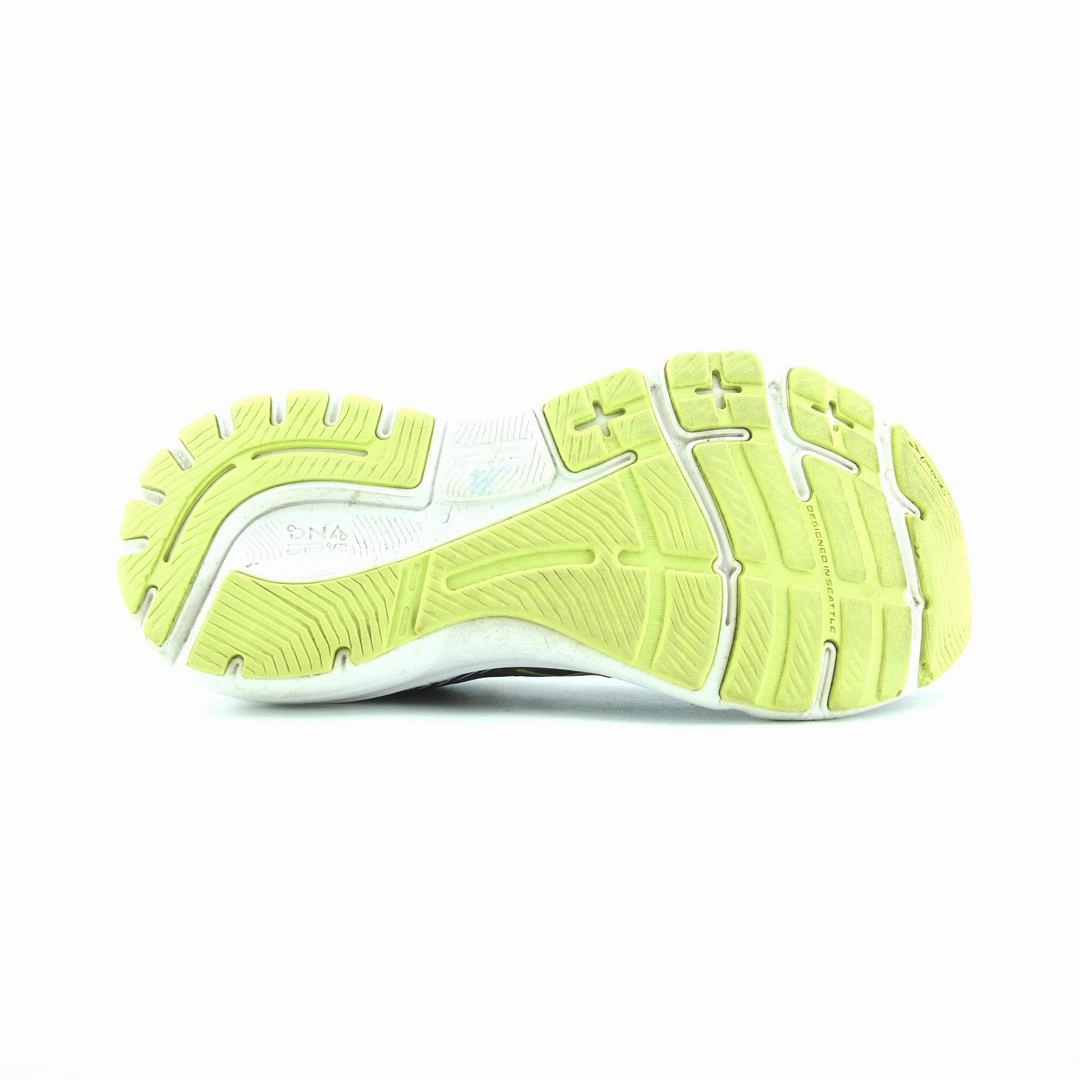 BROOKS ADRENALINE GTS 23 lightweight running shoe photos