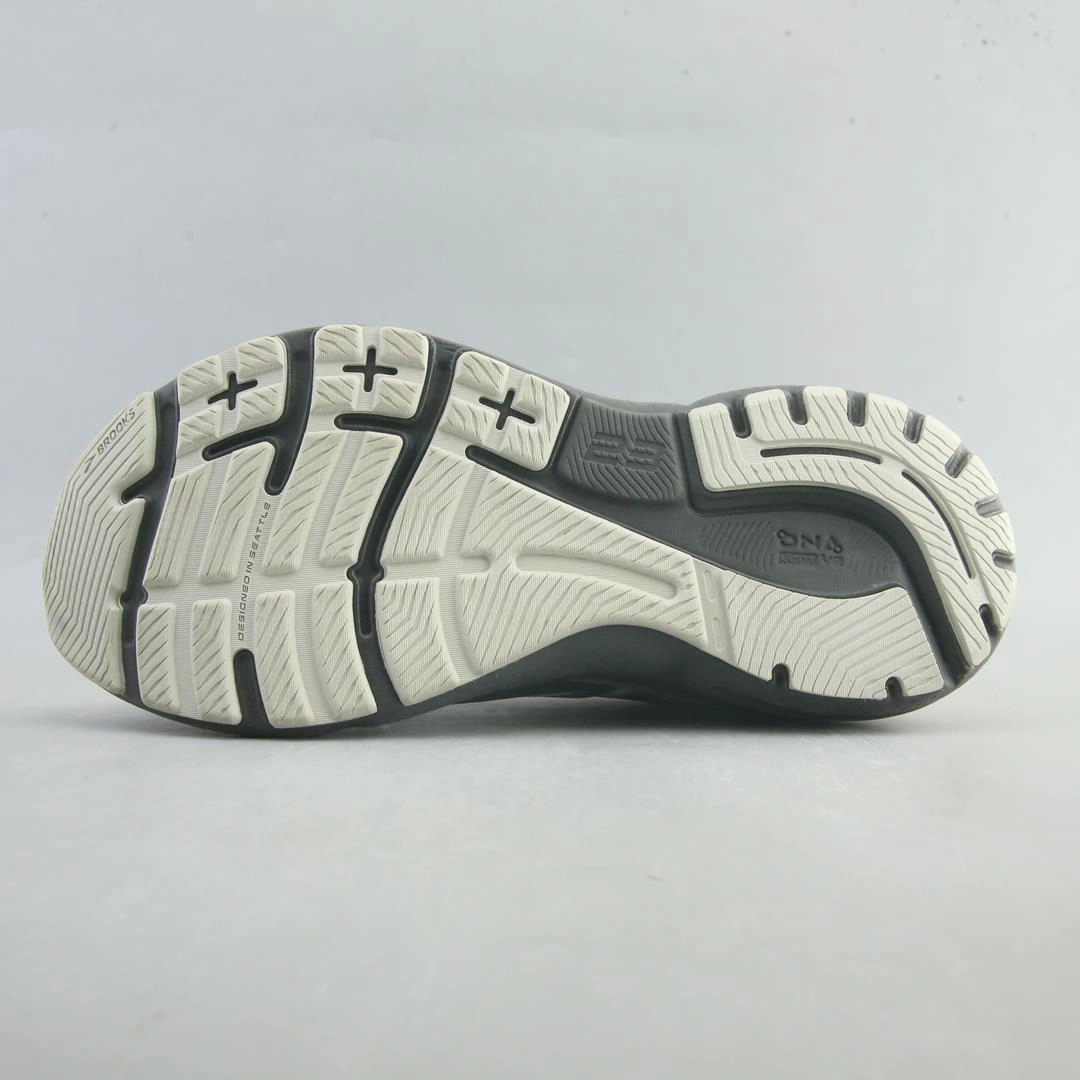 BROOKS ADRENALINE GTS 23 lightweight running shoe photos