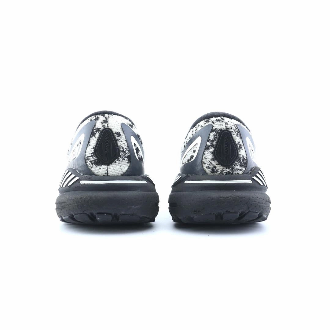 BROOKS ADRENALINE GTS 23 performance running shoe visuals