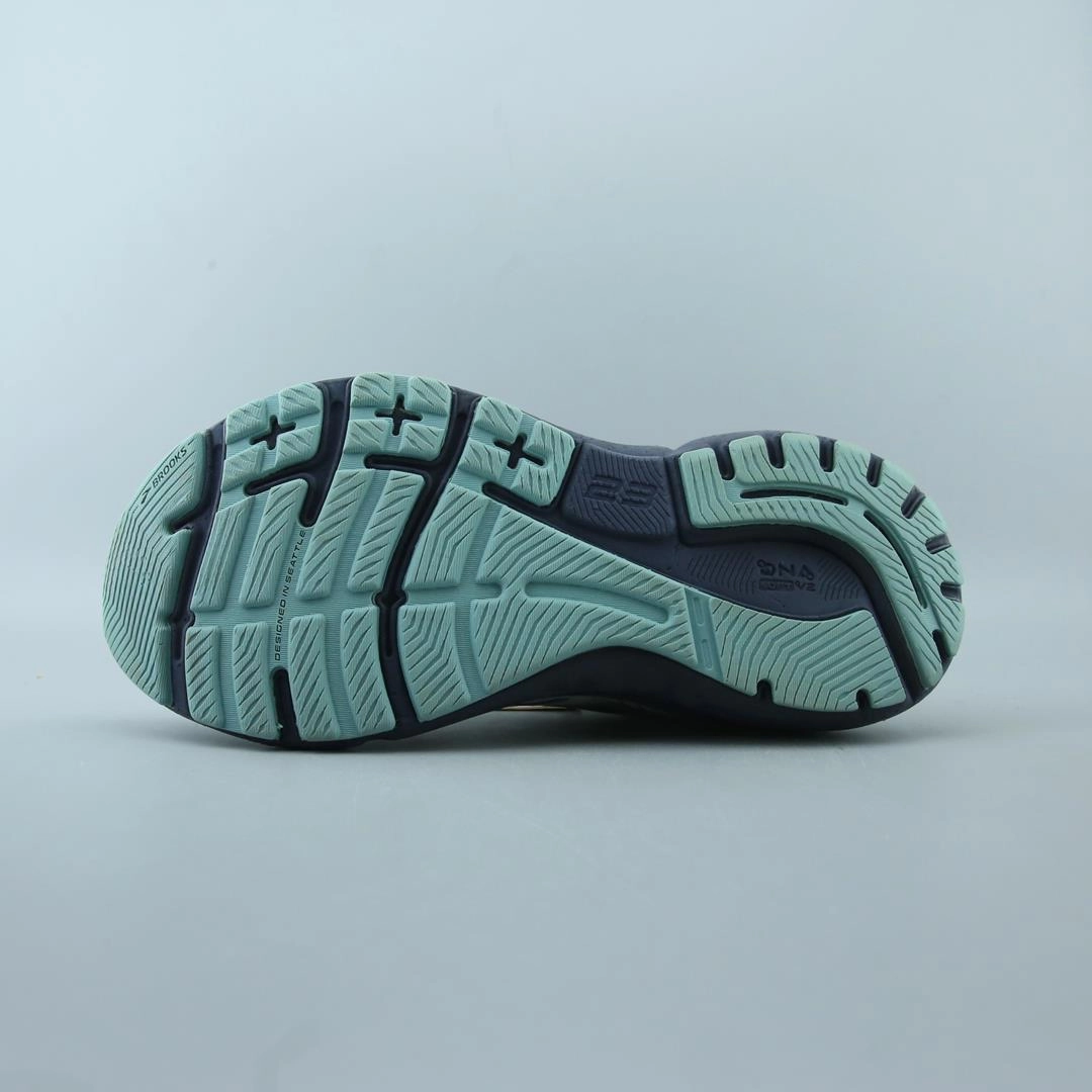 BROOKS ADRENALINE GTS 23 performance running shoe visuals