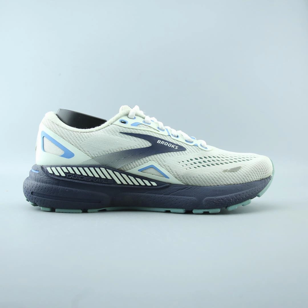 BROOKS ADRENALINE GTS 23 performance running shoe visuals