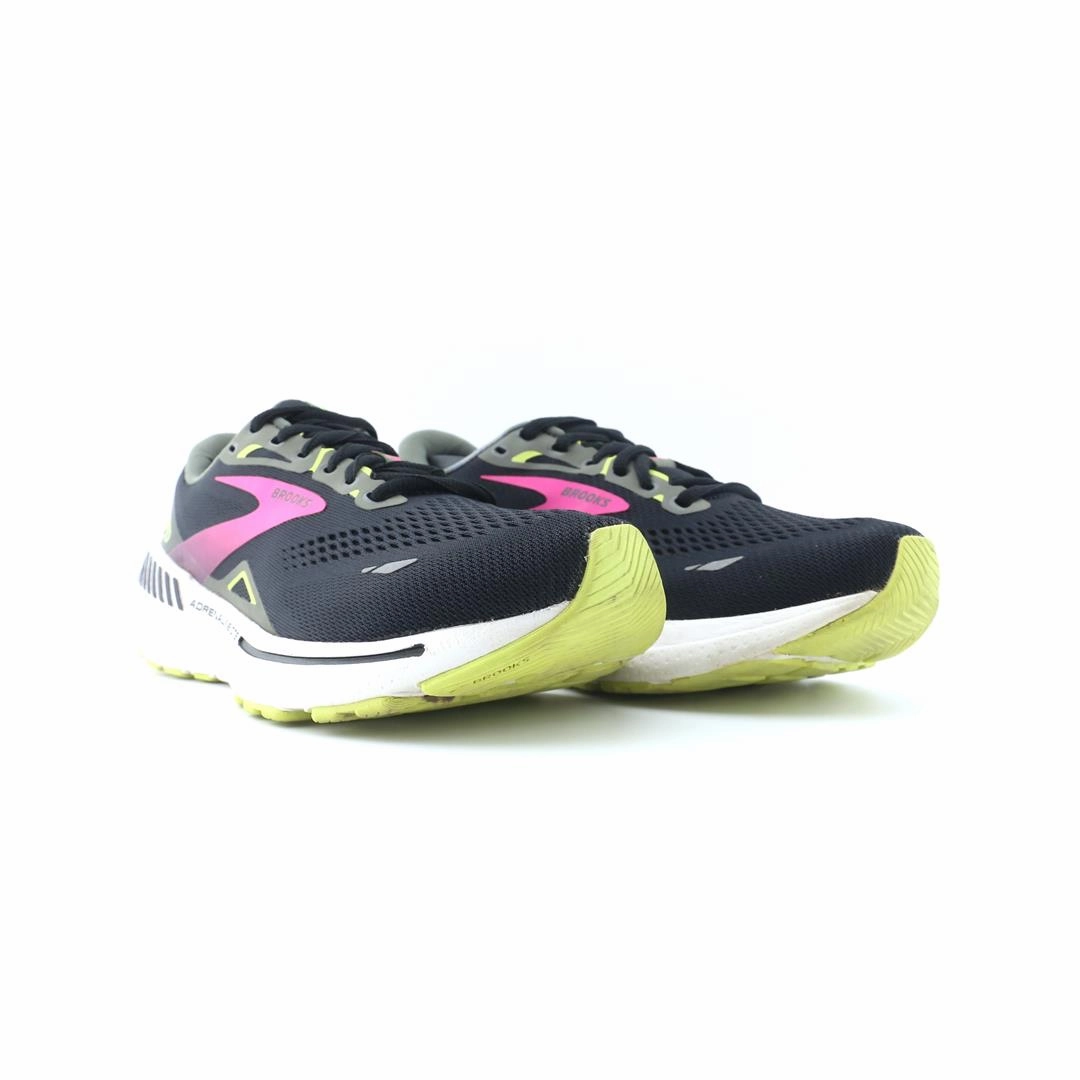 BROOKS ADRENALINE GTS 23 performance running shoe visuals