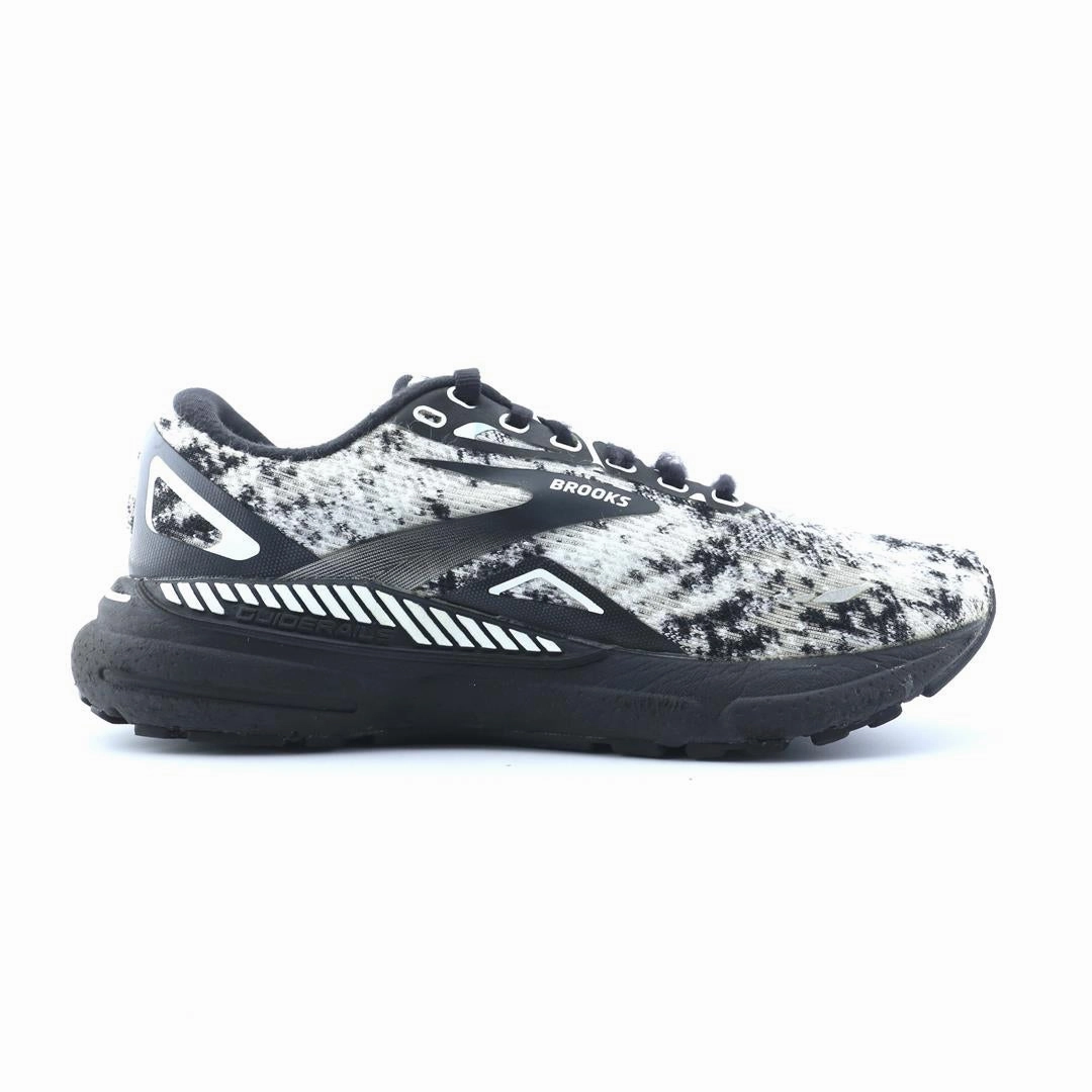 BROOKS ADRENALINE GTS 23 performance running shoe visuals