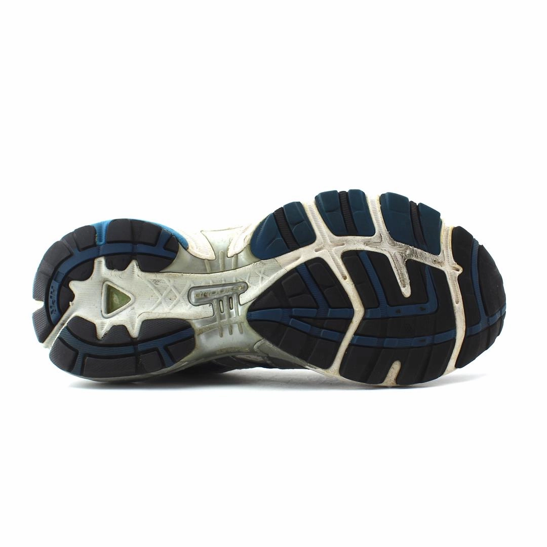 BROOKS ADRENALINE GTS 9 Brooks running shoe close-ups