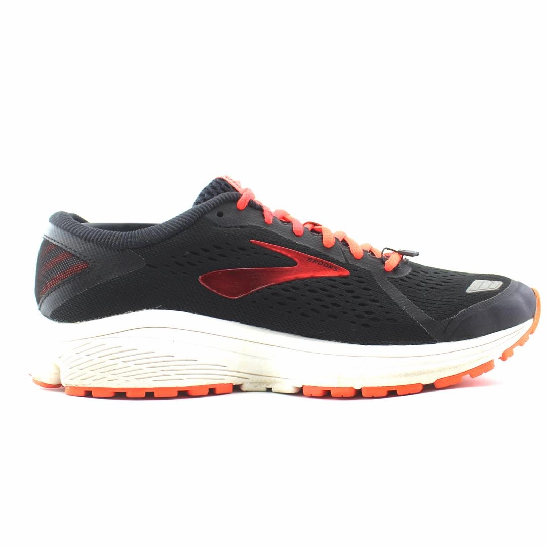 BROOKS ADURO 6 Brooks running footwear shots