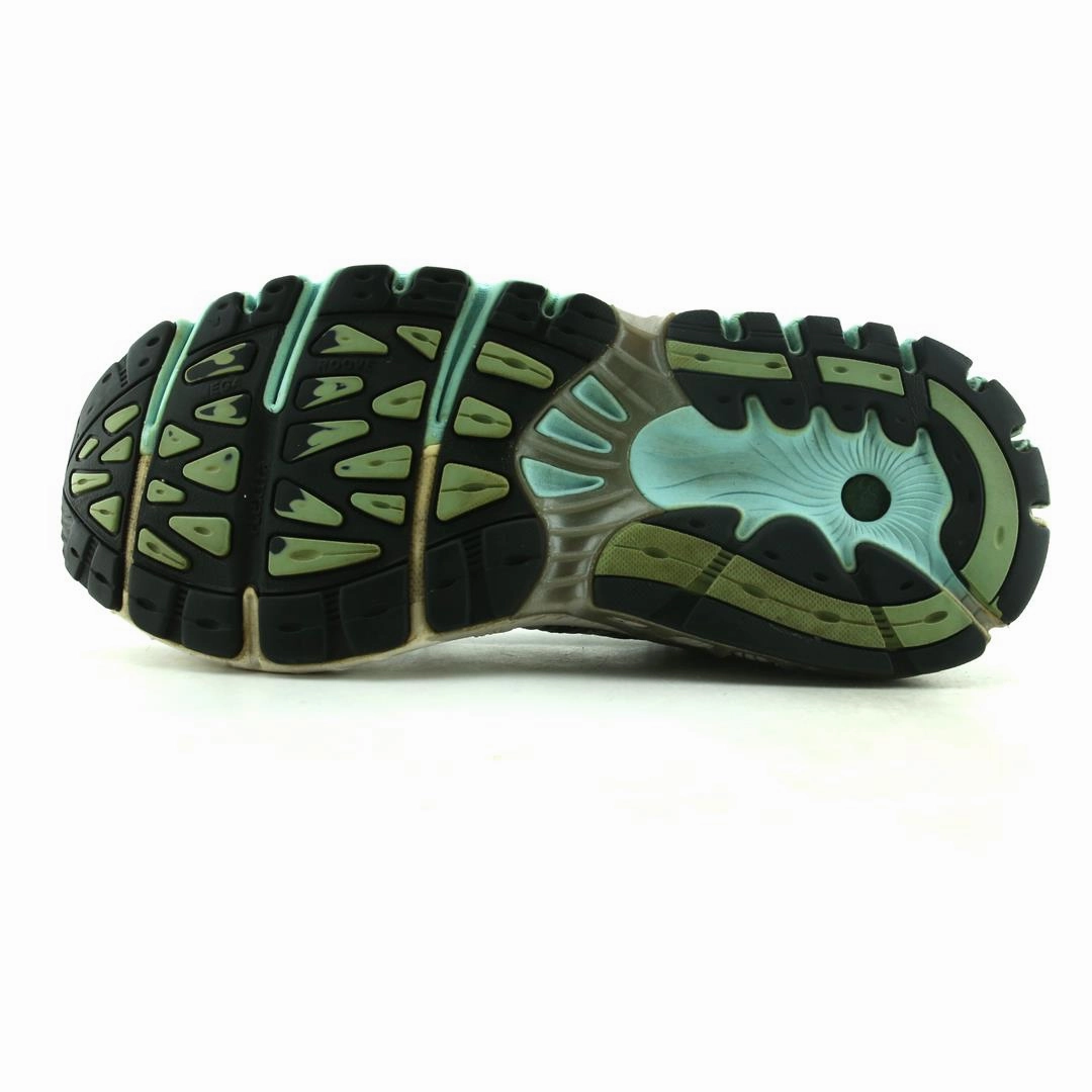 BROOKS ARIEL 12 Brooks running footwear shots