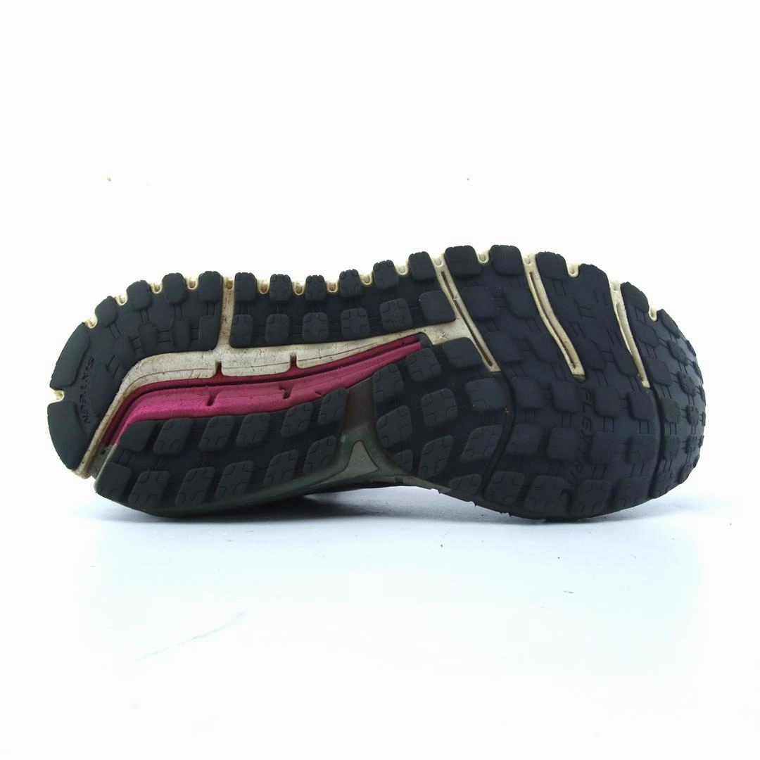BROOKS ARIEL 18 athletic Brooks shoe snapshots