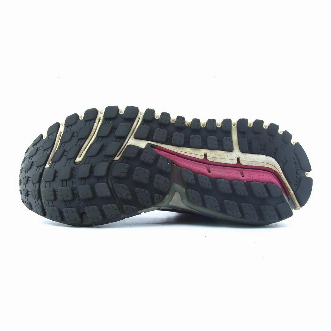 BROOKS ARIEL 18 athletic Brooks shoe snapshots