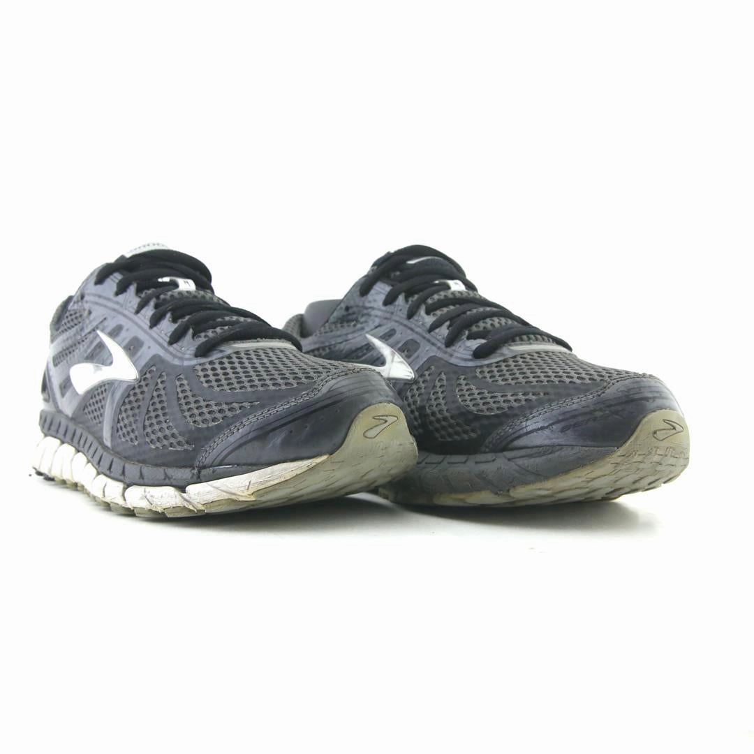 BROOKS BEAST 16 Brooks trainer design images