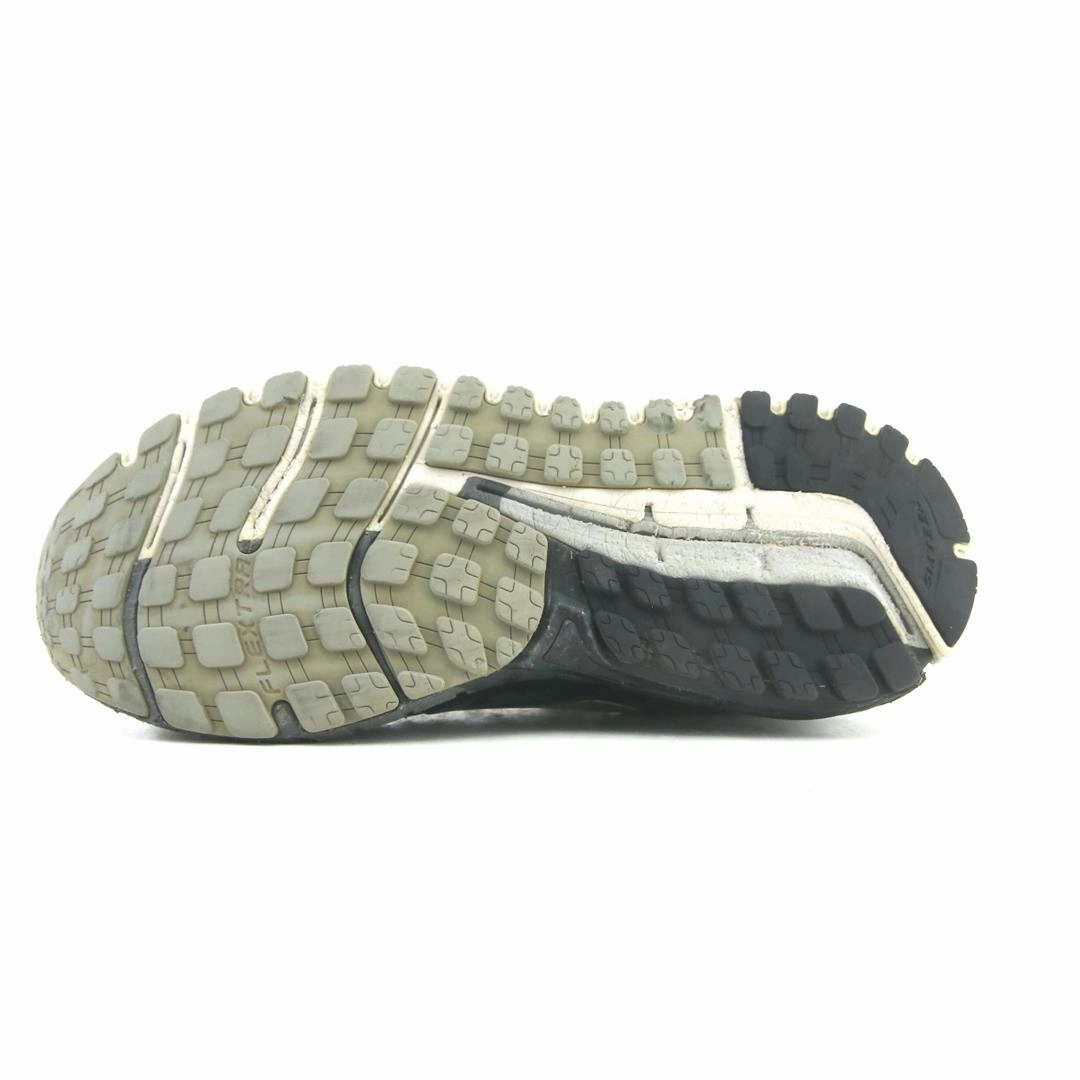 BROOKS BEAST 16 Brooks trainer design images