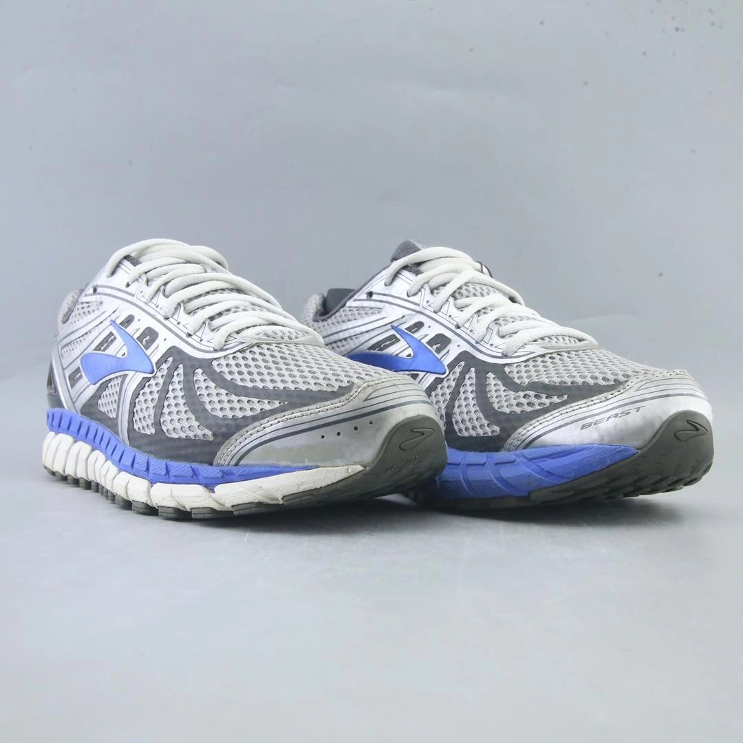 BROOKS BEAST 16 lightweight running shoe photos
