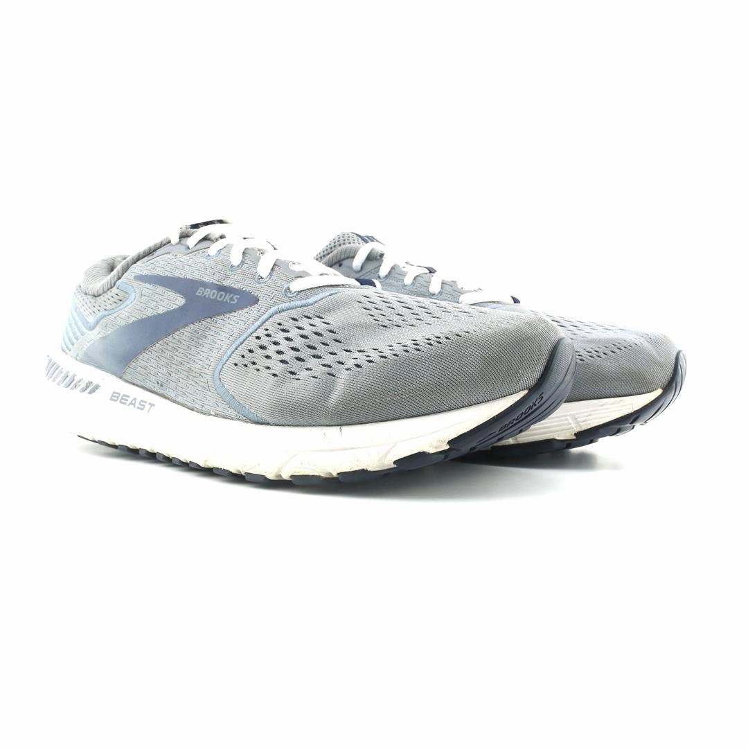 BROOKS BEAST 20 Brooks running shoe close-ups