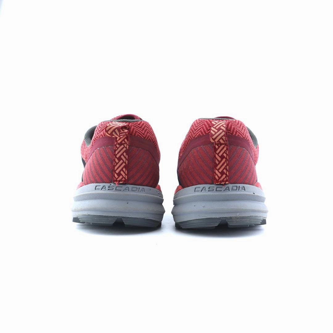 BROOKS CASCADIA 14 performance running shoe visuals