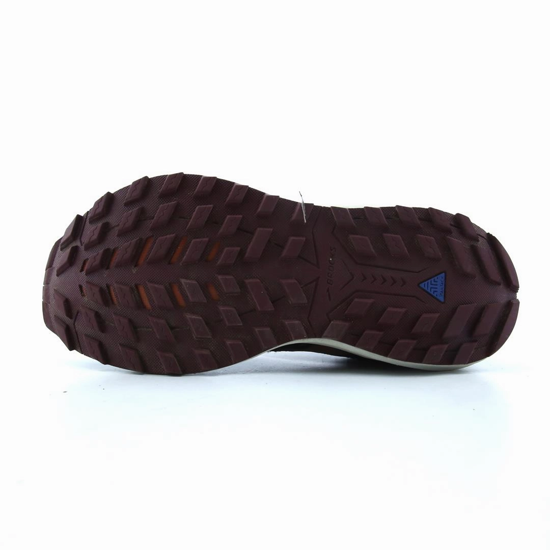 BROOKS CASCADIA 15 athletic Brooks shoe snapshots