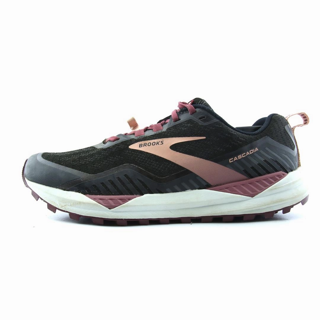BROOKS CASCADIA 15 Brooks lightweight running footwear