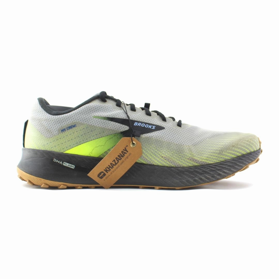 BROOKS CATAMOUNT Brooks running footwear shots