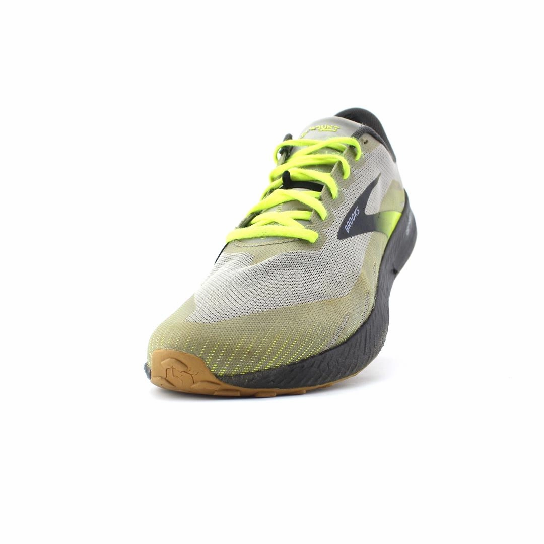 BROOKS CATAMOUNT Brooks running footwear shots