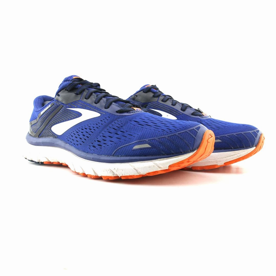 BROOKS  DEFYANCE 11 Brooks running shoe close-ups