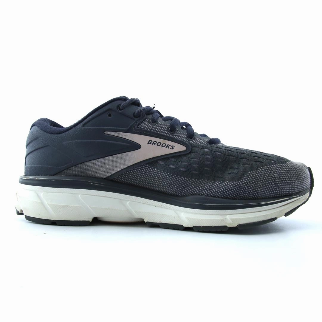 BROOKS DYAD 11 athletic Brooks shoe snapshots